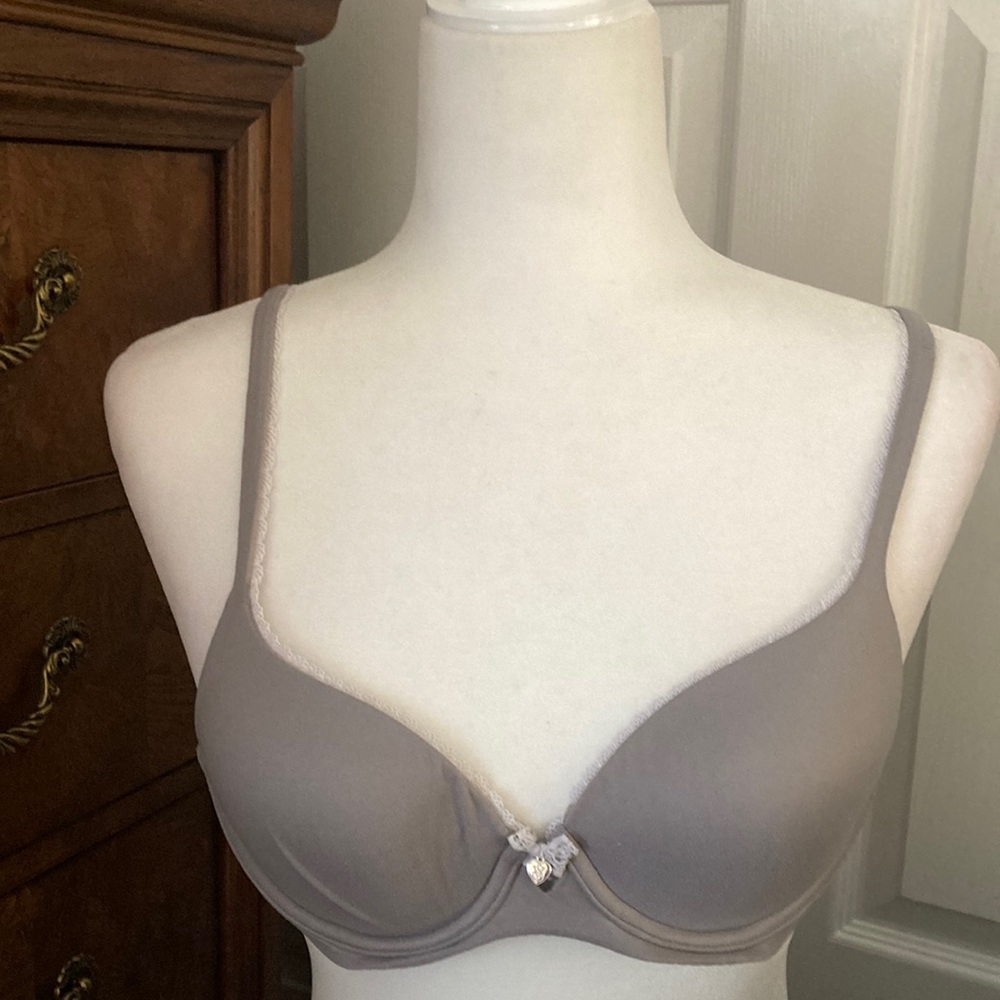 VS Bra